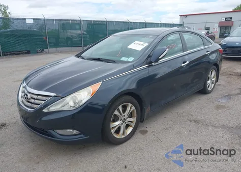 2011 Hyundai Sonata Limited z USA, uszkodzony, nr VIN 5NPEC4AC9BH126053
